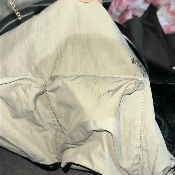 Olivia Harris Black Leather Duffel Bag with Modern Chain-Link Design - Picture 16 of 16